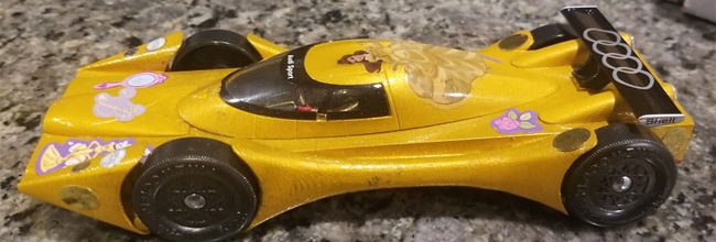 pinewood derby yellow exotic car