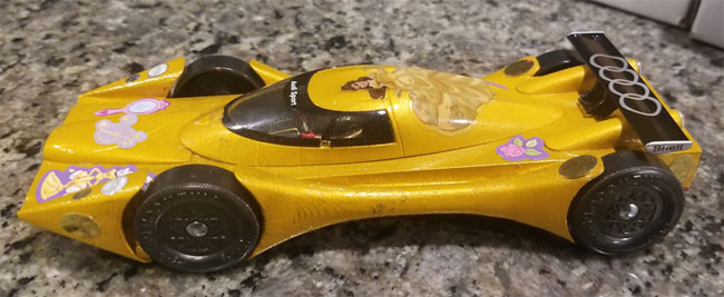 pinewood derby yellow exotic car